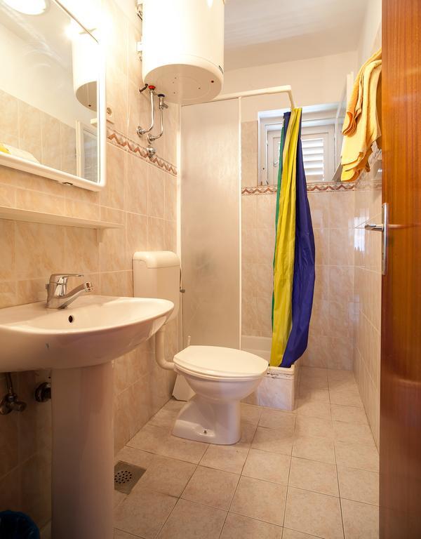 Lidija Apartamento Podgora