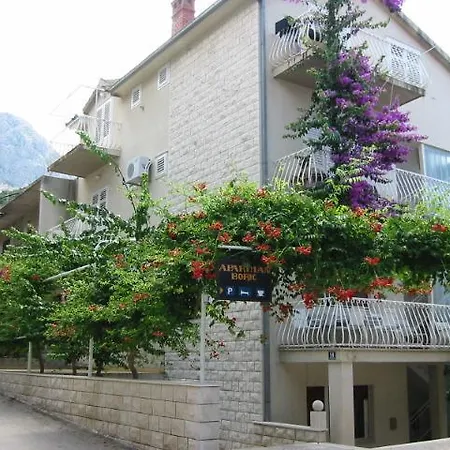 Apartment Lidija Podgora Exterior photo