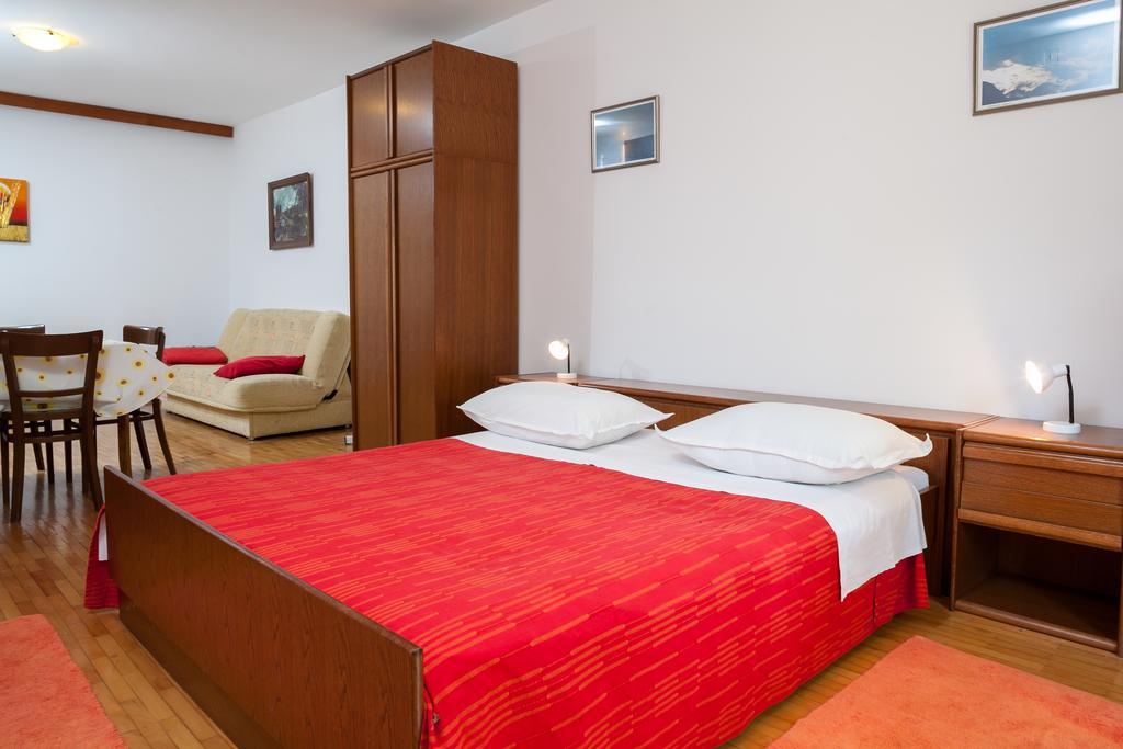 Apartment Lidija *
